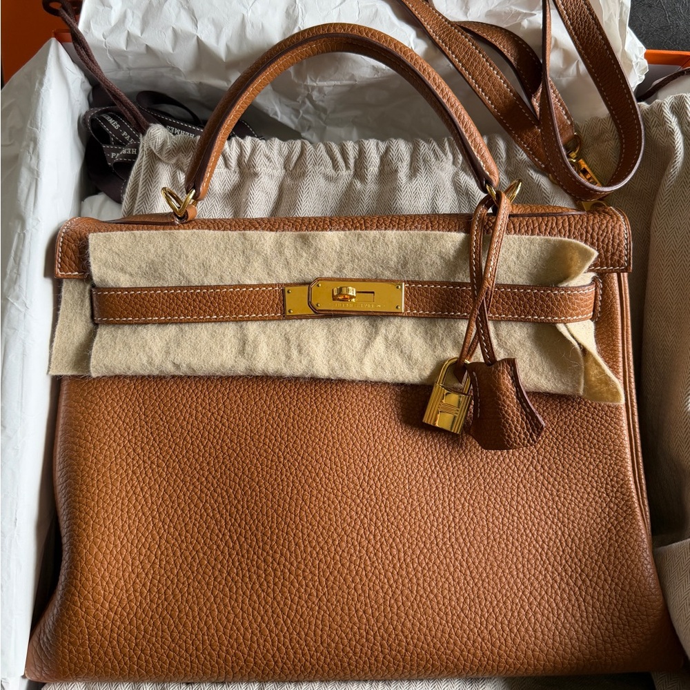 🧡HERMES🧡Kelly 32 Retourne Togo Gold/Gold